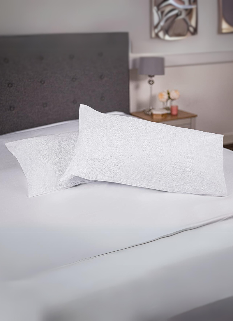 Highliving Waterproof Terry Toweling Pillow Protectors with Zipper Closure - Noiseless, Allergy-Proof, Dust Mite Resistant, and Antibacterial